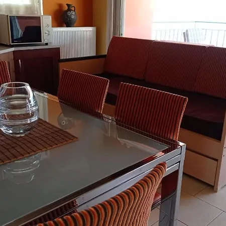 Ruby's House Apartamento Chalkís